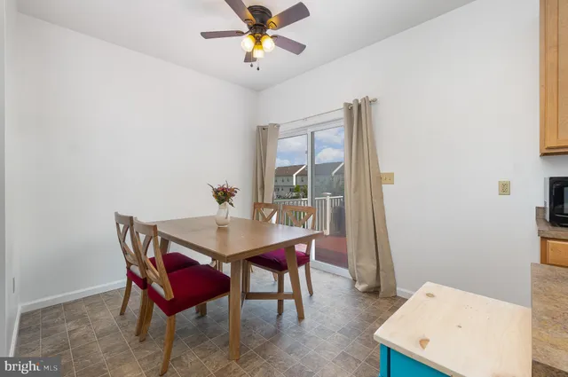 $1,745 | 319 Mineral Drive, York, PA 17408