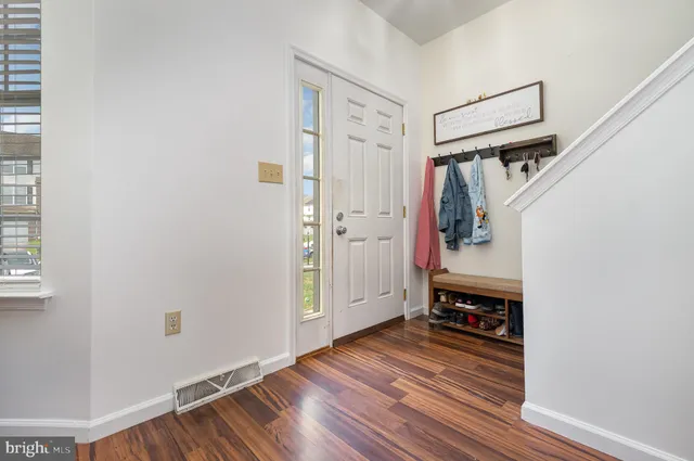 $1,745 | 319 Mineral Drive, York, PA 17408