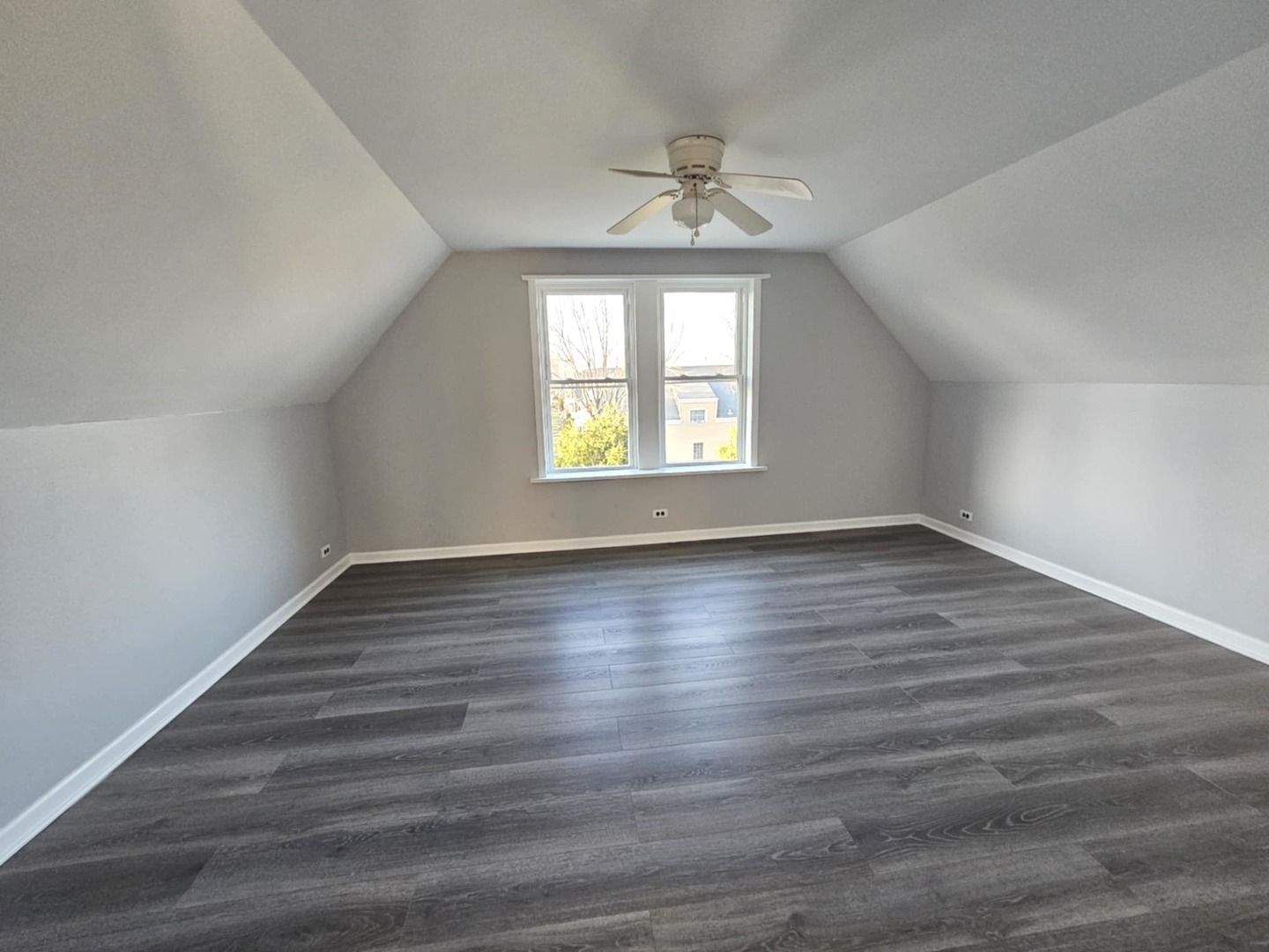 4125 West Marquette Road Chicago, IL 60629 - Photo 12 of 44 Gallery Image 12