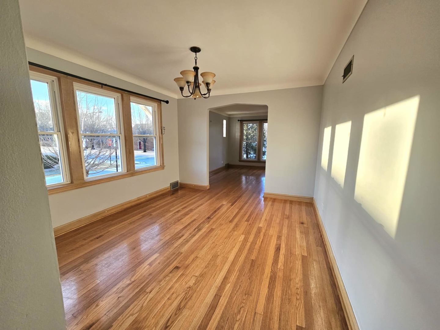 4125 West Marquette Road Chicago, IL 60629 - Photo 20 of 44 Gallery Image 20
