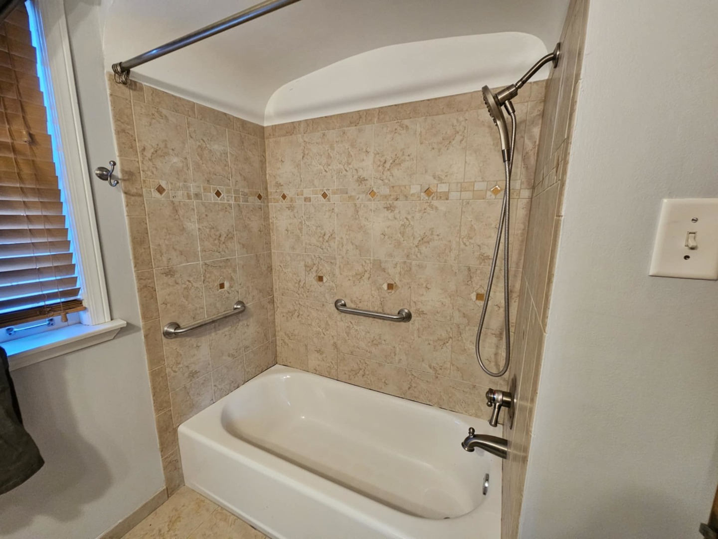 4125 West Marquette Road Chicago, IL 60629 - Photo 24 of 44 Gallery Image 24