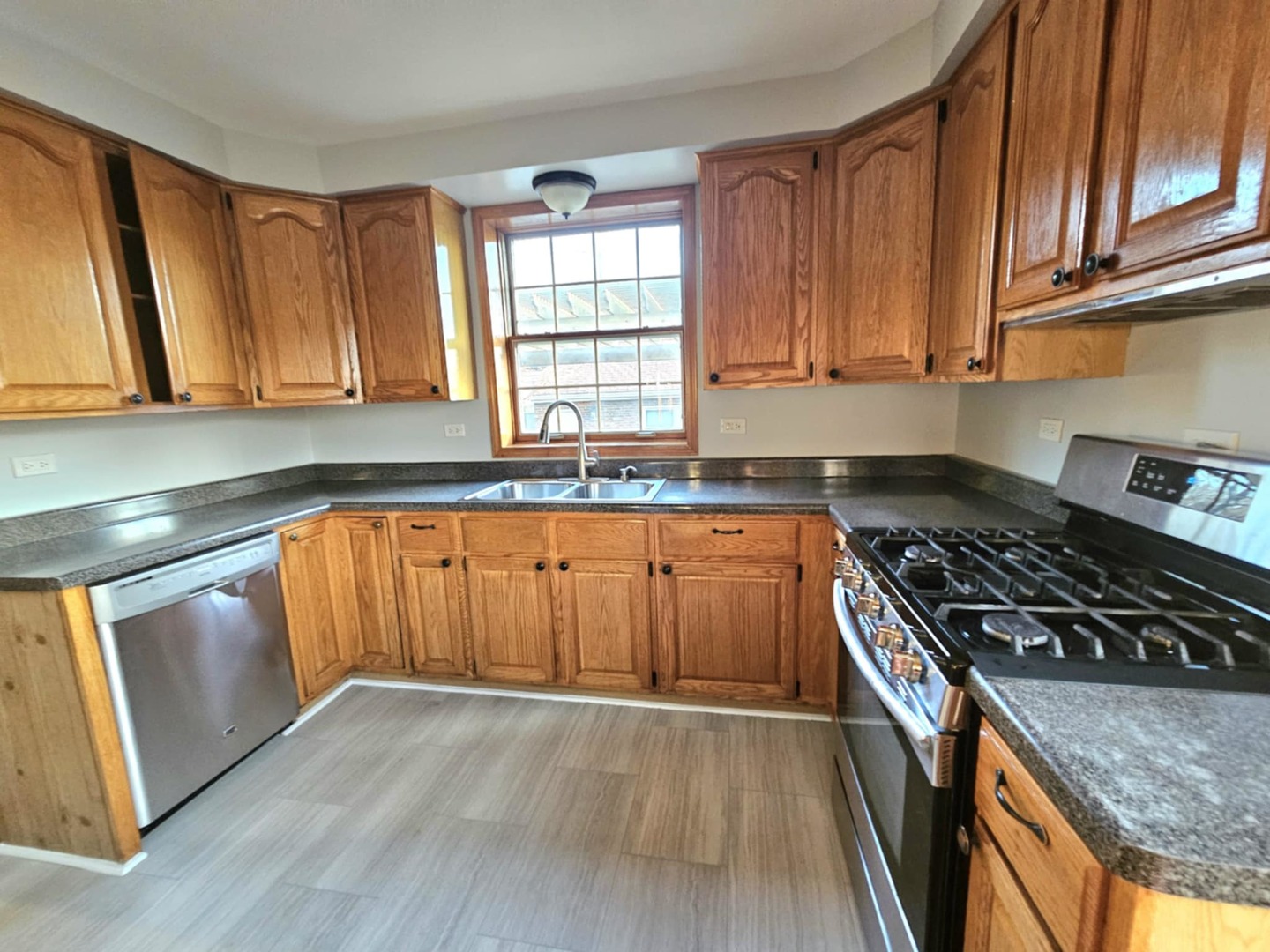 4125 West Marquette Road Chicago, IL 60629 - Photo 26 of 44 Gallery Image 26