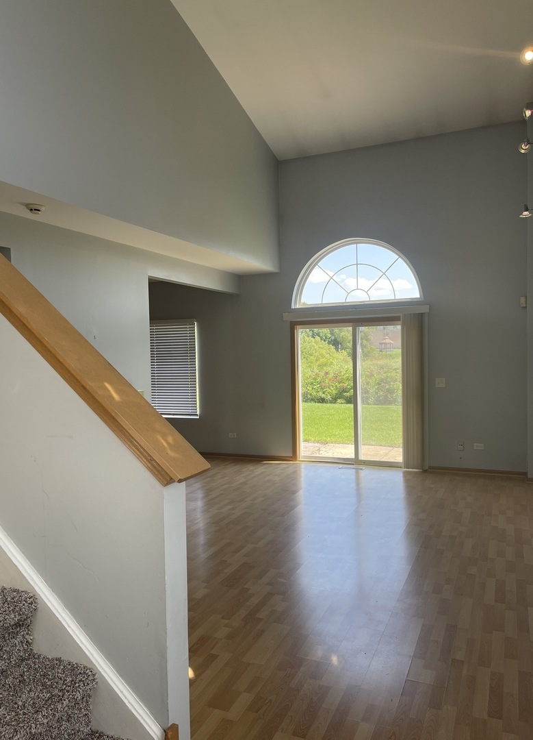 2550 Oak Tree Lane Plainfield, IL 60586 - Photo 3 of 24