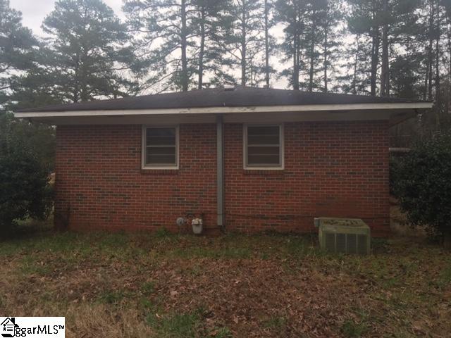 12447 Indian Mound Road Ware Shoals, SC 29692 - Photo 7 of 32