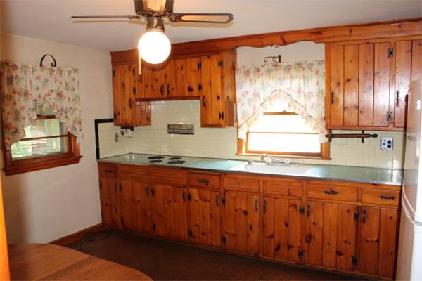 37 Argyle Road Arlington, MA 02476 - Photo 4 of 16 Gallery Image 4