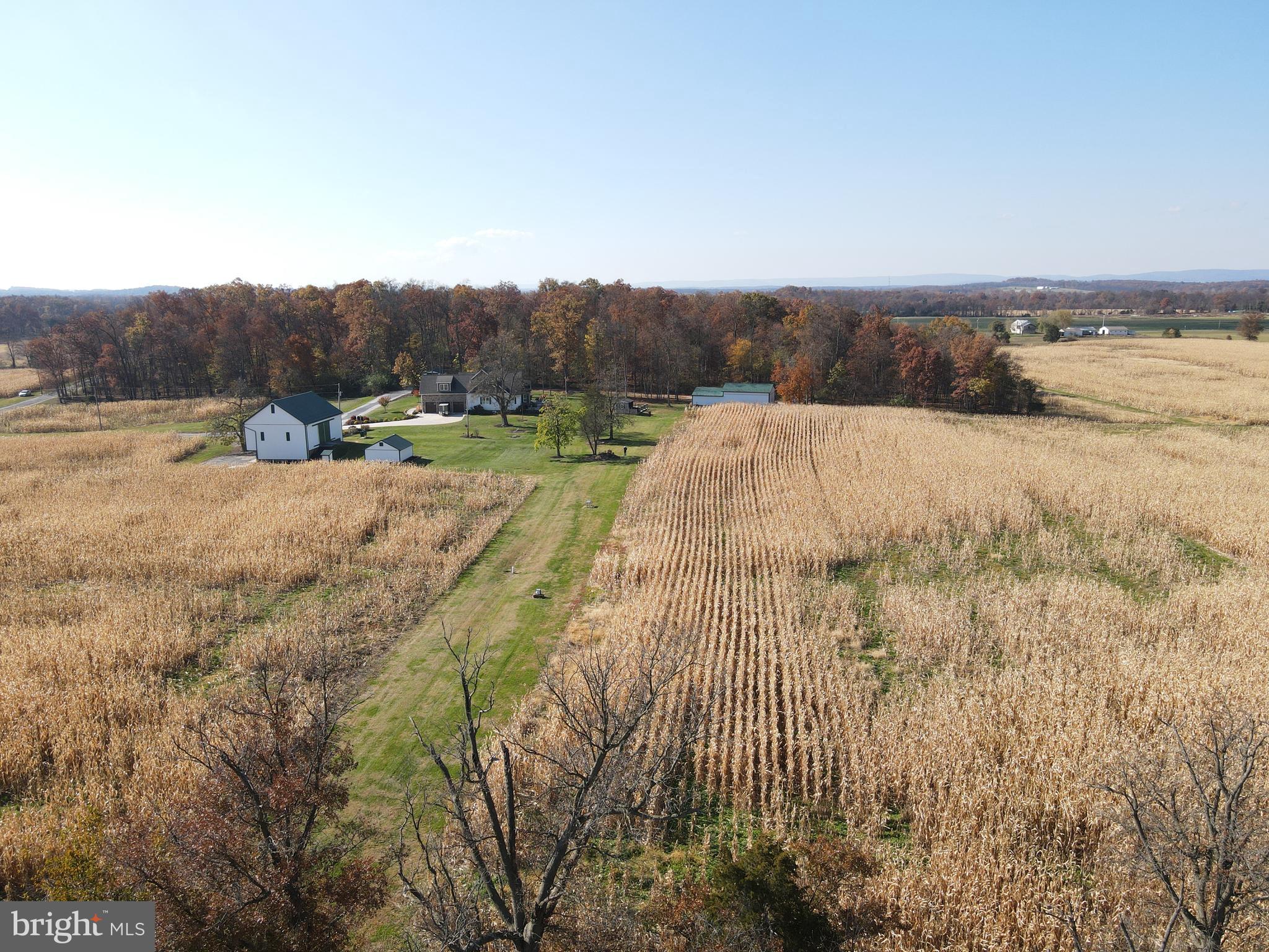 140 West Reynolds Road New Oxford, PA 17350 - Photo 122 of 132 a view of a dry yard with wooden fence
