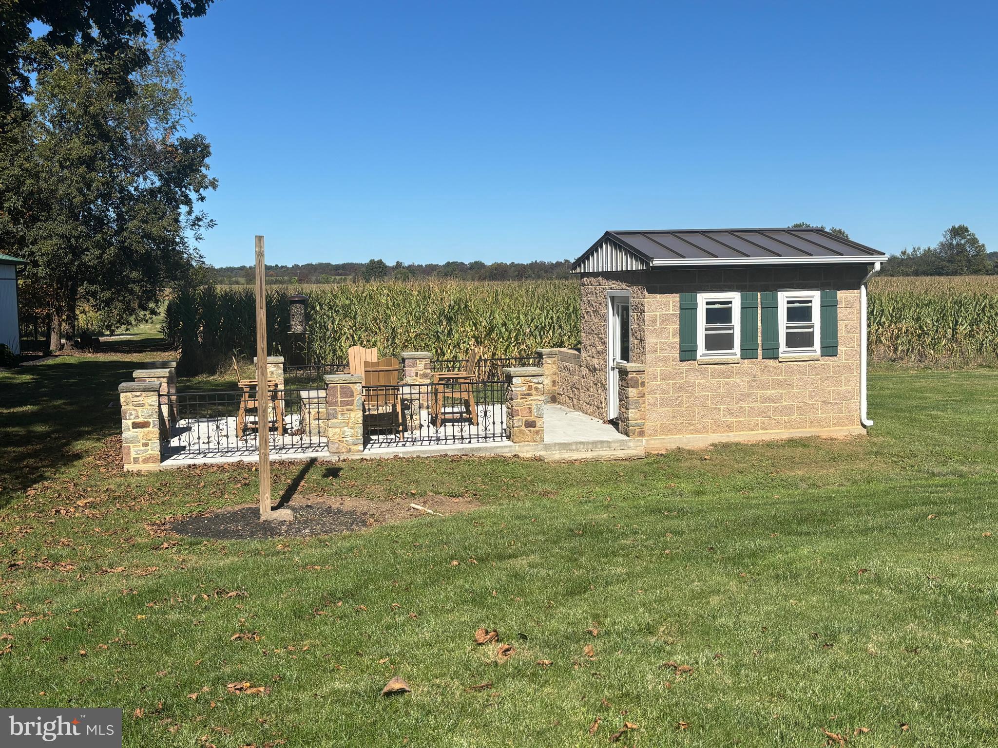 140 West Reynolds Road New Oxford, PA 17350 - Photo 23 of 132