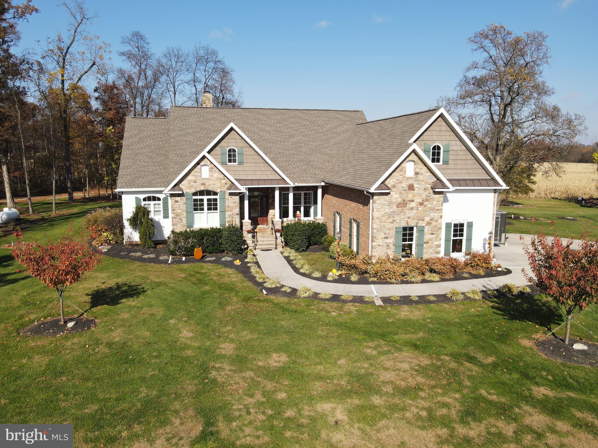 140 West Reynolds Road New Oxford, PA 17350 - Photo 3 of 132