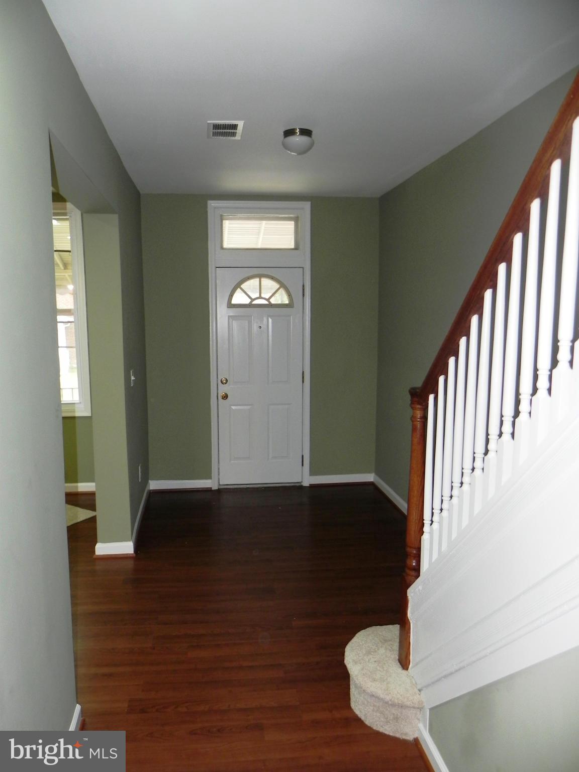 3623 Old York Road Baltimore, MD 21218 - Photo 4 of 14 Foyer
