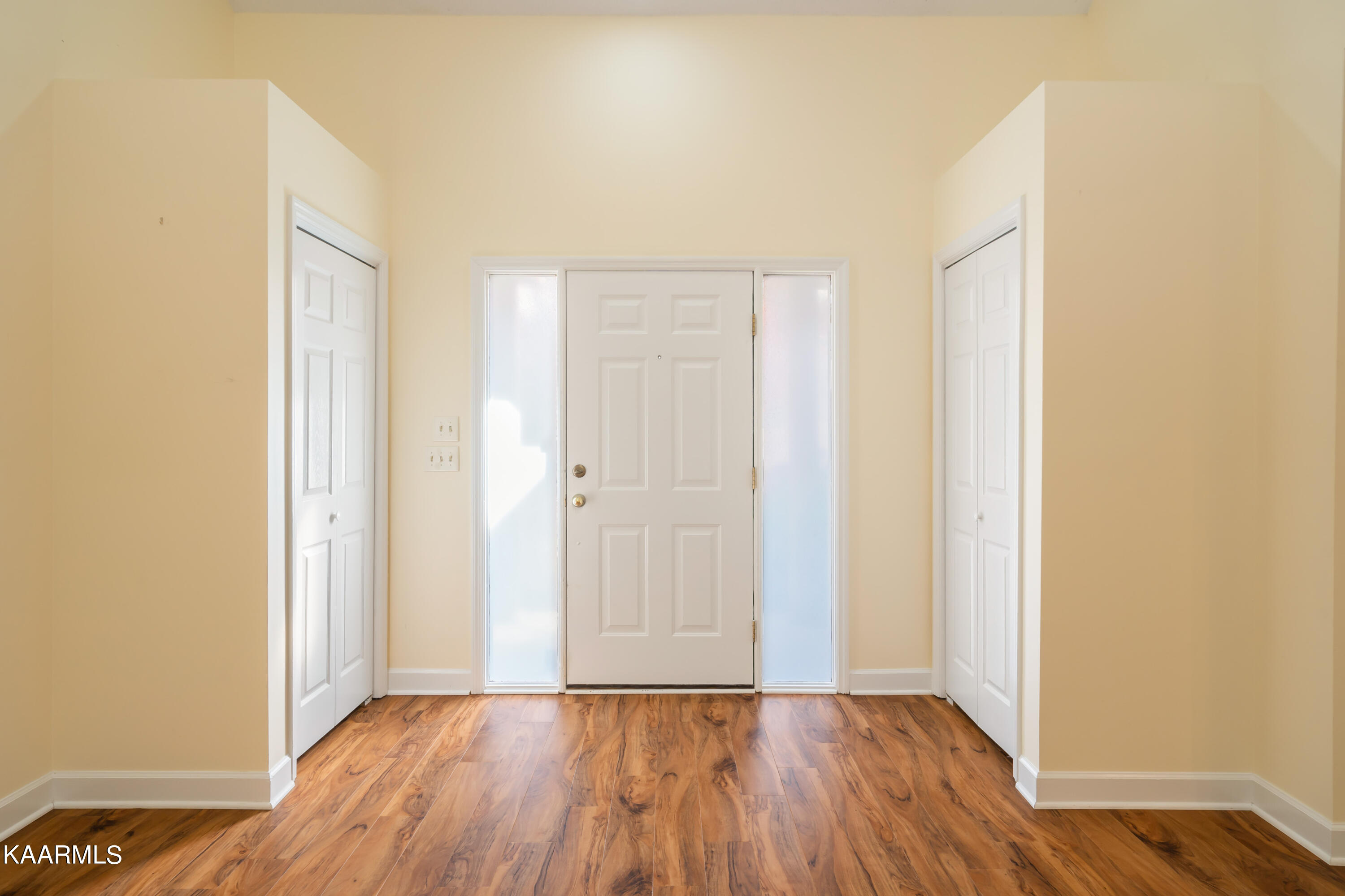 824 Gresham Road Knoxville, TN 37918 - Photo 6 of 28 824 Gresham Rd-9