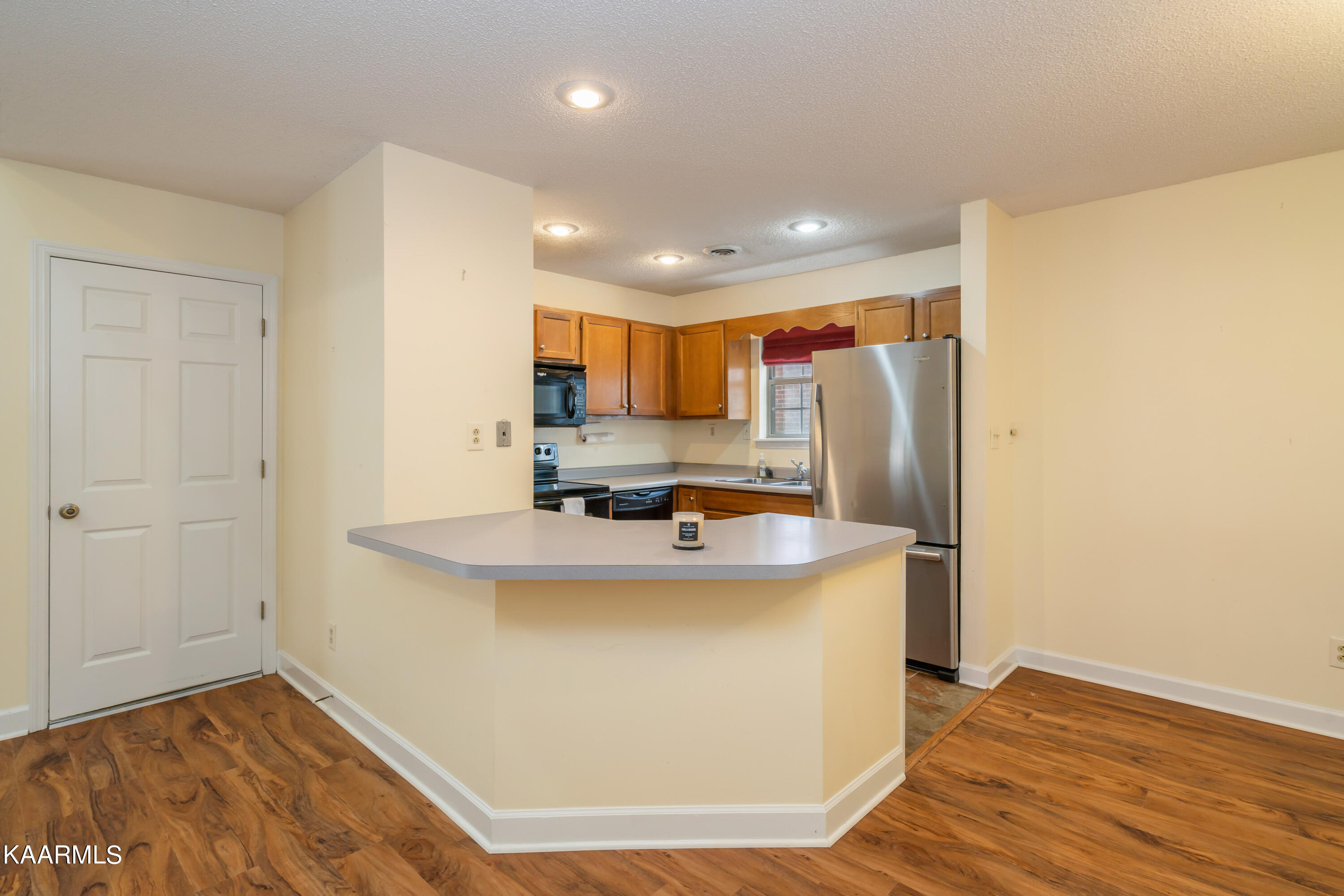 824 Gresham Road Knoxville, TN 37918 - Photo 8 of 28 824 Gresham Rd-11