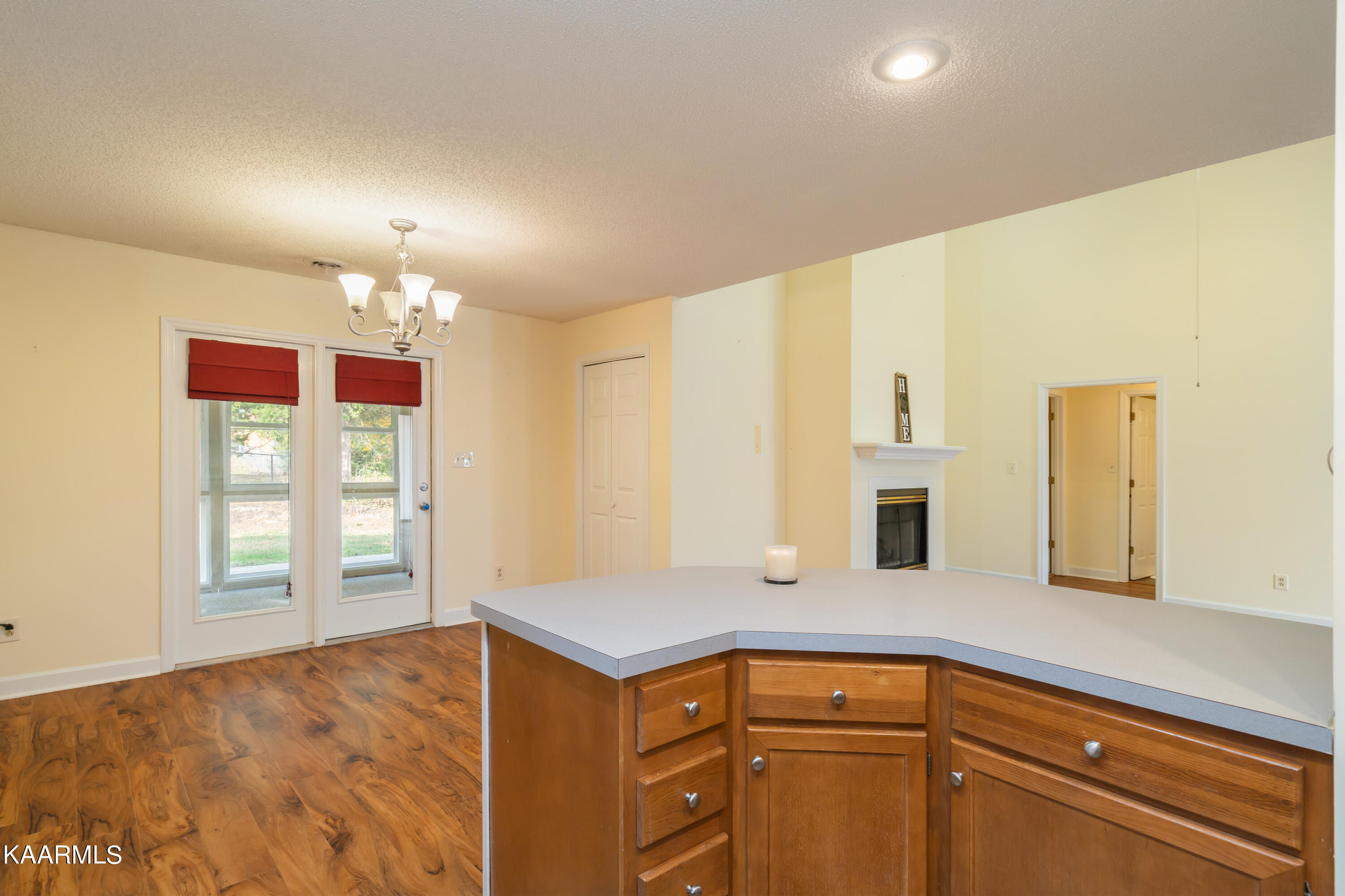 824 Gresham Road Knoxville, TN 37918 - Photo 10 of 28 824 Gresham Rd-13