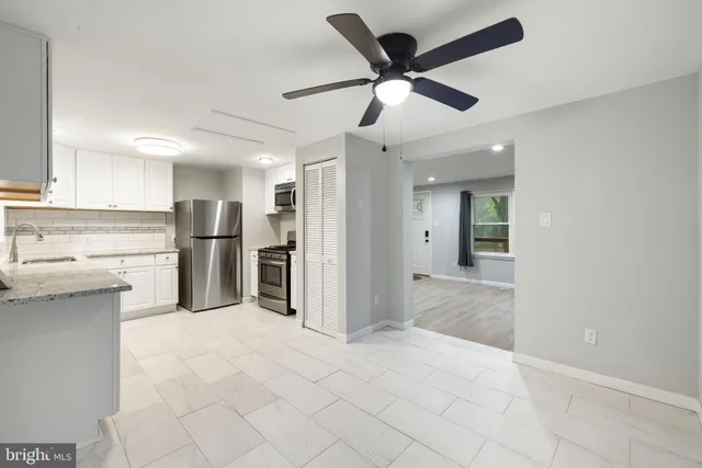 $2,200 | 247 Marsden Heights Road, Linden, VA 22642