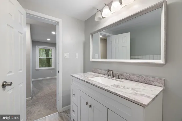 $2,200 | 247 Marsden Heights Road, Linden, VA 22642