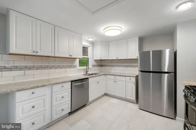 $2,200 | 247 Marsden Heights Road, Linden, VA 22642