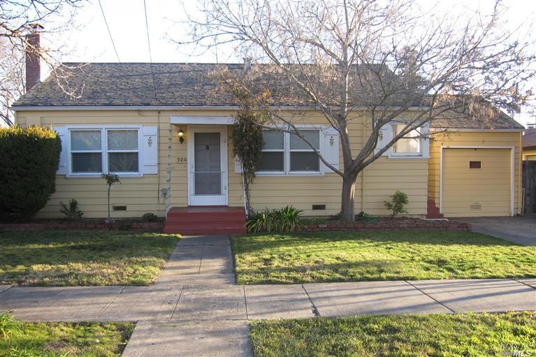 920 Stevenson Street Santa Rosa, CA 95404 - Photo 1 of 1 This mid-century charmer is in an established Santa Rosa neighborhood within walking distance of downtown and the farmers market.