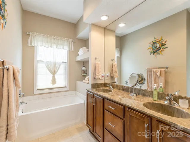 $609,900 | 31 Headwater Drive, Hendersonville, NC 28739