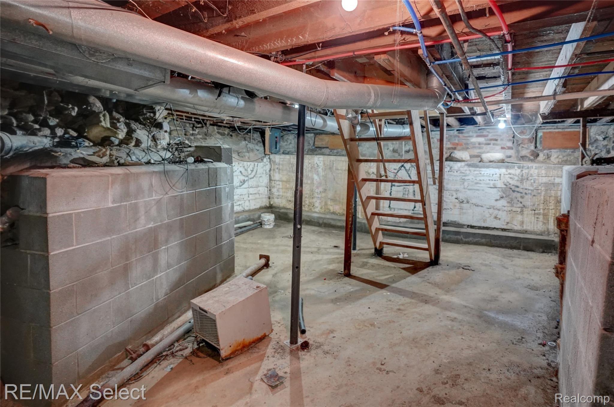 2742 Miller Road Flint, MI 48503 - Photo 35 of 35 Basement.jpg