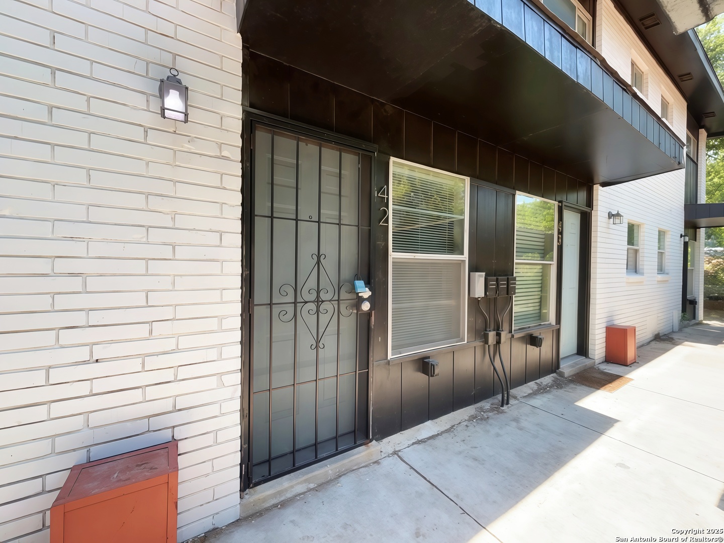 2802 Lasses Boulevard, Unit 42 San Antonio, TX 78223 - Photo 6 of 33 a balcony view with a glass door shower