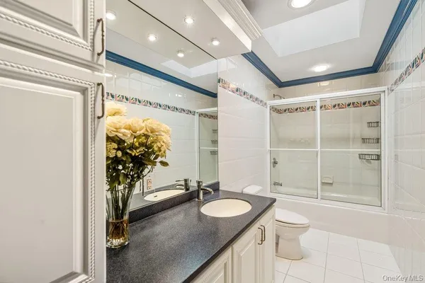 $3,998,000 | 8 Forest Court, Syosset, NY 11791