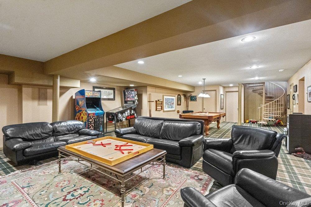 8 Forest Court Syosset, NY 11791 - Photo 23 of 40 View of full, finished basement