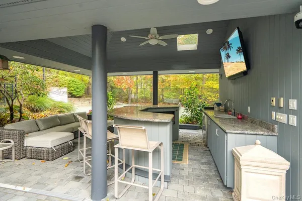 $3,998,000 | 8 Forest Court, Syosset, NY 11791