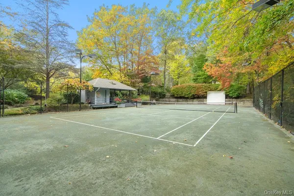 $3,998,000 | 8 Forest Court, Syosset, NY 11791
