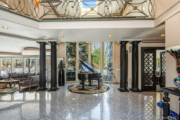 $3,998,000 | 8 Forest Court, Syosset, NY 11791