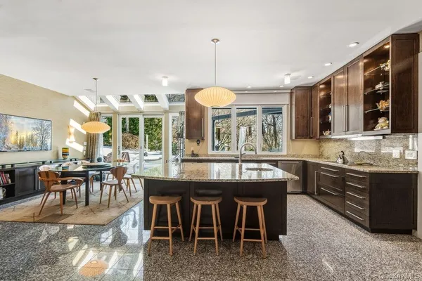 $3,998,000 | 8 Forest Court, Syosset, NY 11791