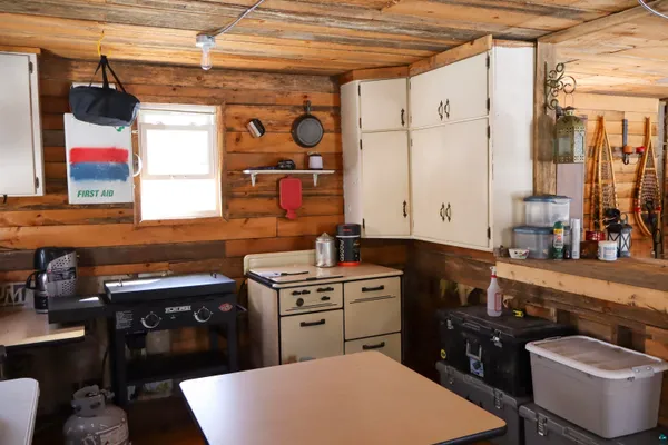 $100,000 | 728 Caspers Hill, Grand Marais, MN 55604