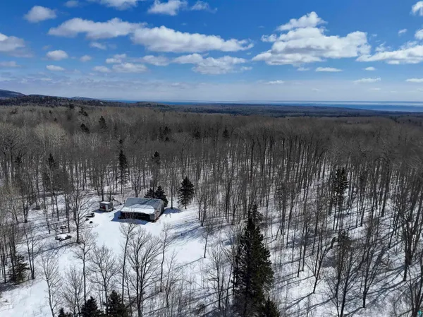 $100,000 | 728 Caspers Hill, Grand Marais, MN 55604