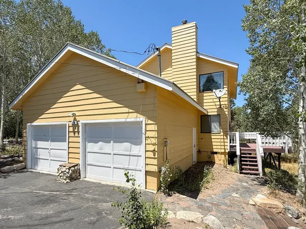 $829,000 | 36 Lager Lane, Crowley Lake, CA 93546