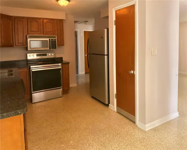 $2,600 | 2054 Broadway, Clearwater, FL 33755