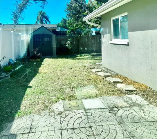 $2,600 | 2054 Broadway, Clearwater, FL 33755