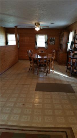 9035 Alex Goins Road Lyles, TN 37098 - Photo 10 of 20 The dining room is in combination with the kitchen.