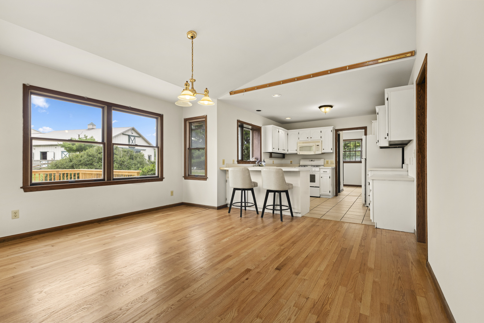 21810 Pleasant Grove Road Marengo, IL 60152 - Photo 7 of 31 Gallery Image 7