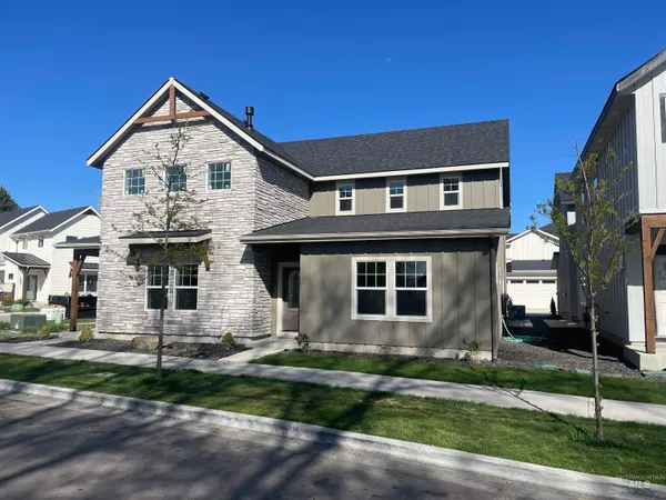 $579,900 | 158 North Edgewood Lane, Eagle, ID 83616