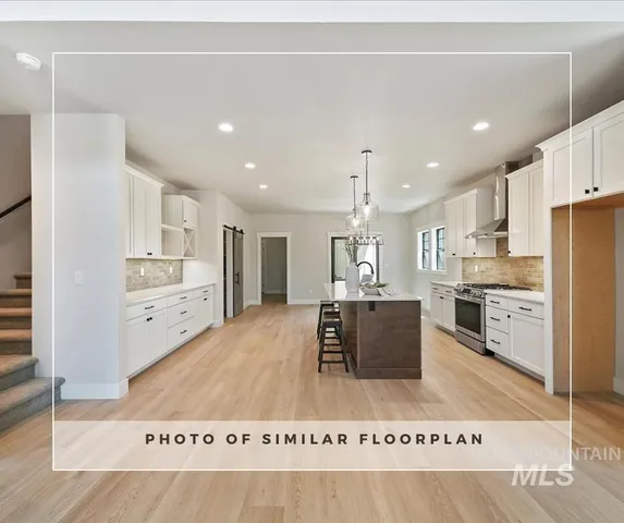 $579,900 | 158 North Edgewood Lane, Eagle, ID 83616