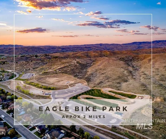 $579,900 | 158 North Edgewood Lane, Eagle, ID 83616