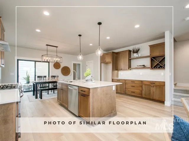 $579,900 | 158 North Edgewood Lane, Eagle, ID 83616