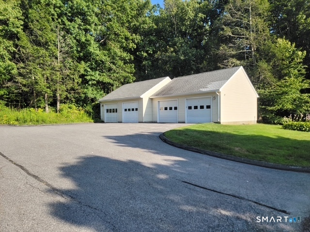 59 Rockledge Loop, Unit 59 Torrington, CT 06790 - Photo 29 of 31 Gallery Image 29