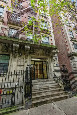 $449,000 | 100 West 141st Street, Unit 57 | Central Harlem