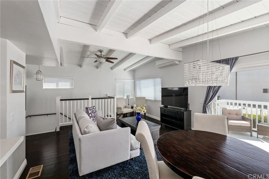 905 North Valley Drive Manhattan Beach, CA 90266 - Photo 2 of 25