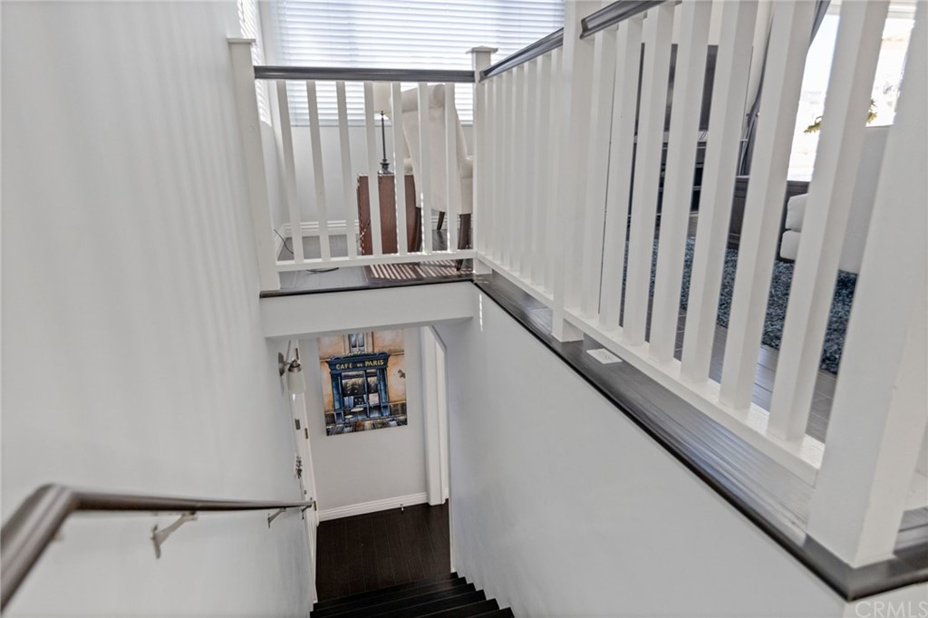 905 North Valley Drive Manhattan Beach, CA 90266 - Photo 3 of 25