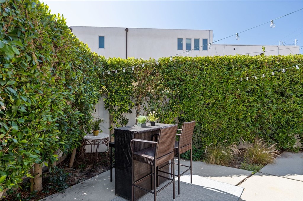 905 North Valley Drive Manhattan Beach, CA 90266 - Photo 23 of 25