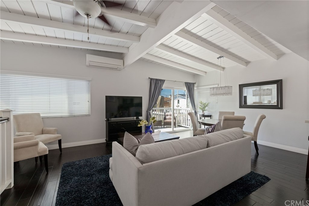 905 North Valley Drive Manhattan Beach, CA 90266 - Photo 4 of 25