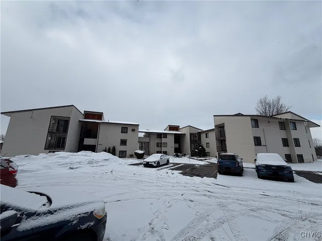 $1,000 | 397 Village Boulevard North, Van Buren, NY 13027