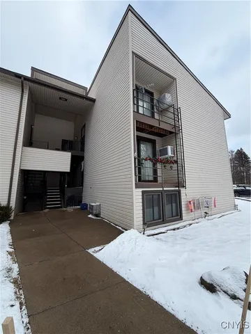 $1,000 | 397 Village Boulevard North, Van Buren, NY 13027