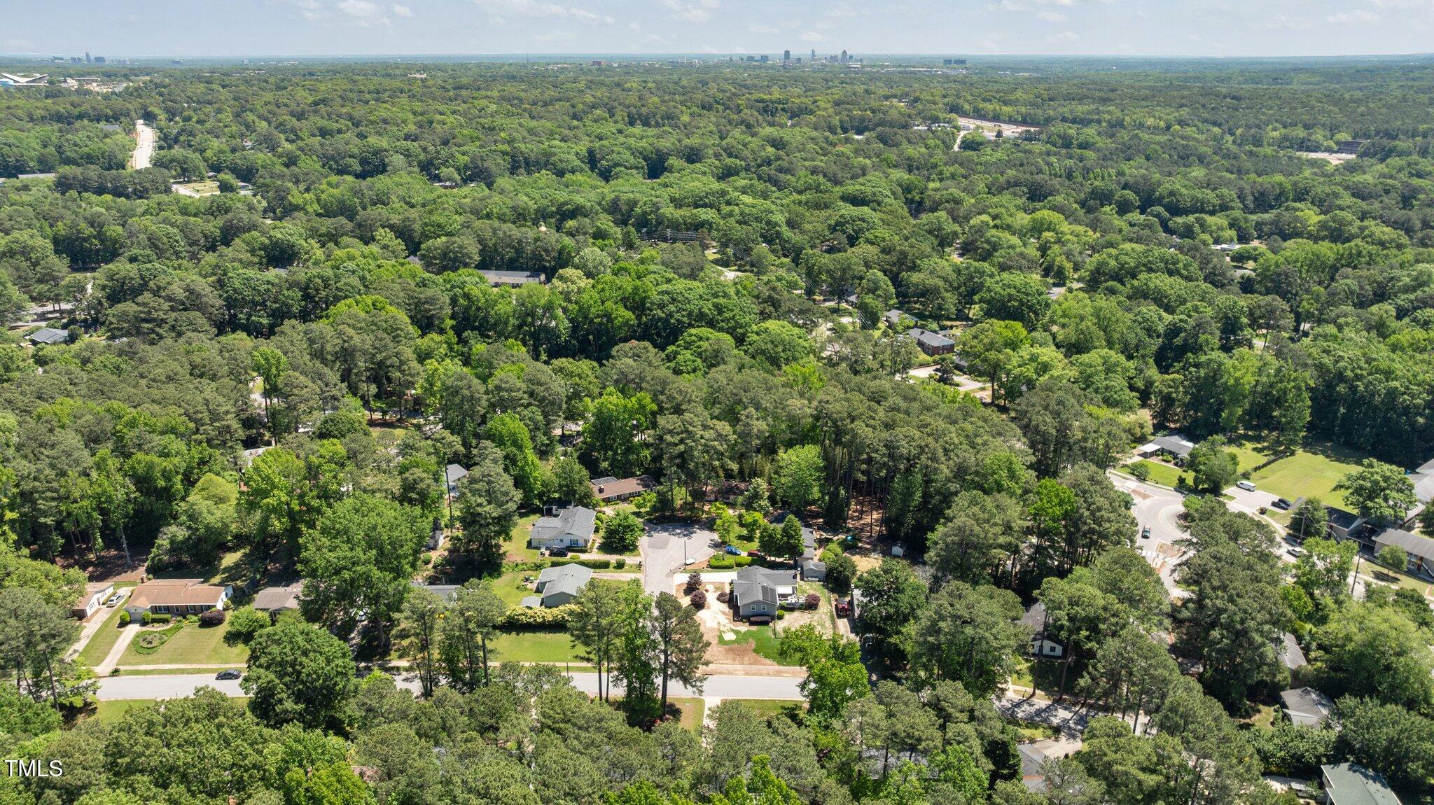 612 Harvest Lane Raleigh, NC 27606 - Photo 37 of 38 19-web-or-mls-DJI_0232