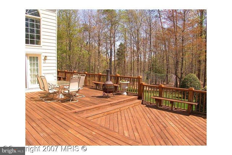 533 Post Oak Road Annapolis, MD 21401 - Photo 3 of 16 Deck